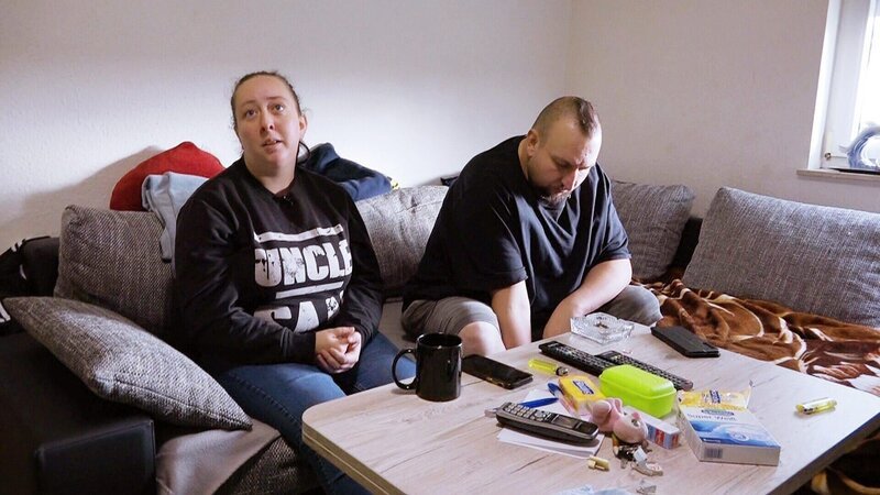 Petra und Sascha sind wieder in Lohn und Brot. – Bild: RT2