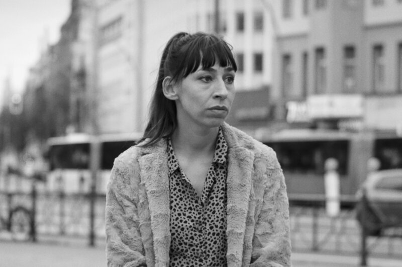 There Is No End to this Story Carol Schuler als Mena SRF/​Filmgerberei – Bild: SF2