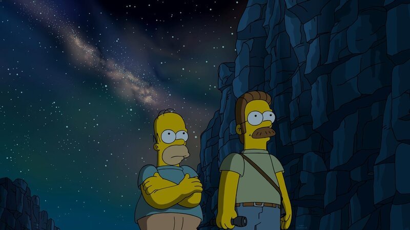 L-R: Maggie will mal wieder nicht schlafen und deswegen erzählt ihr Homer eine ganz besondere Gute-Nacht-Geschichte von sich und Ned Flanders. – Bild: Fox and its related entities