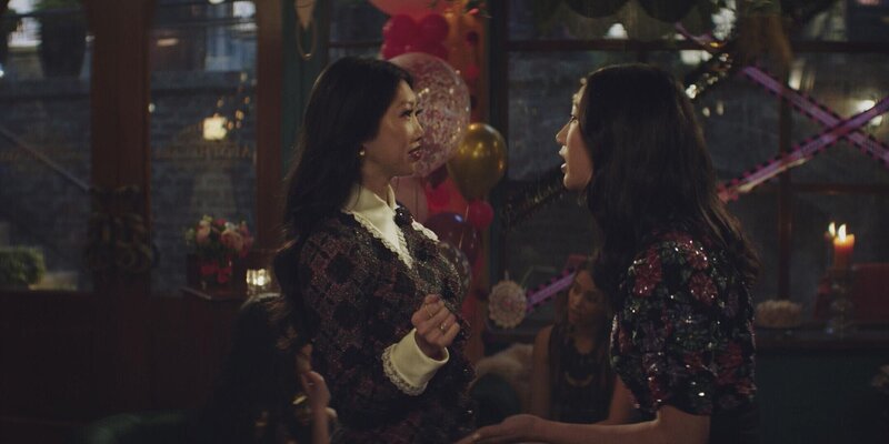 Althea Shen (Shannon Dang, l.); Nicky Shen (Olivia Liang, r.) – Bild: The CW Network, LLC.