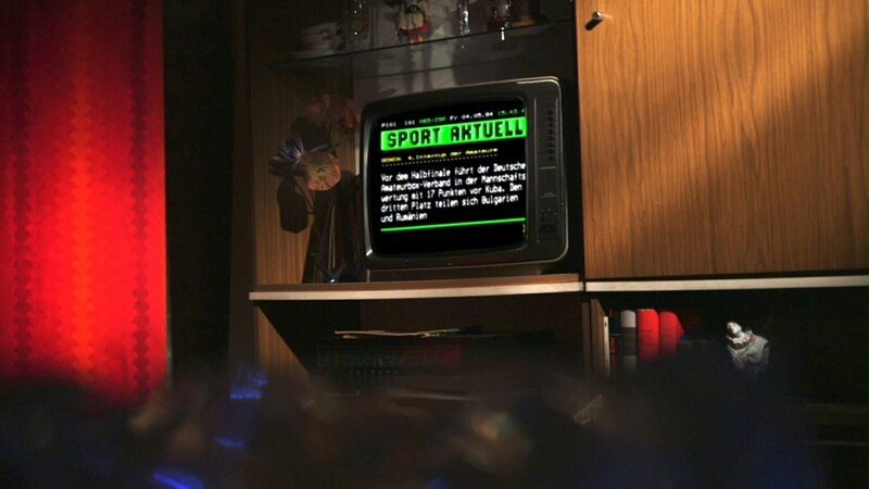 Der Videotext – in den 80er-Jahren in Deutschland eingeführt war er einst schnelles Nachrichtenmedium, das mit dem Siegeszug des Internets an Bedeutung verliert. – Bild: ZDF und Robert CË†llen.