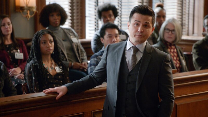 „Missing“ – Bull aims to convince a jury to put the law aside when he represents a woman guilty of kidnapping her niece years ago to stop the girl’s father from abusing her. During jury selection, Bull looks for people who believe that when his client abducted her niece, she was saving the young girl’s life, on BULL, Monday, March 9. – Bild: CBS Broadcasting, Inc.