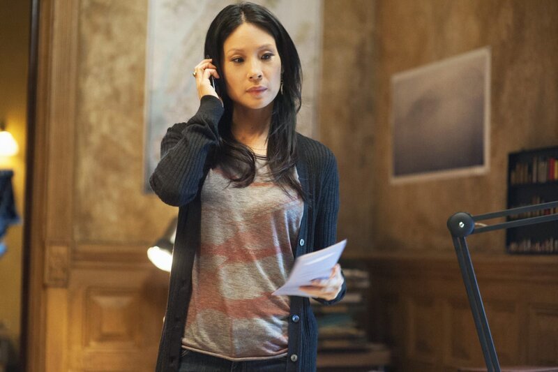 Hat sich dazu entschlossen, ihre Karriere als Chirurgin aufzugeben: Joan Watson (Lucy Liu) … – Bild: CBS Television