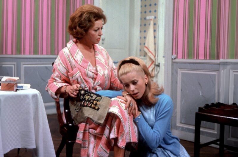 Die Regenschirme von Cherbourg – Bild: Leo Weiss/​1993 Ciné Tamaris