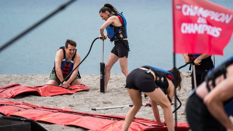 Champion der Champions Sieben ehemalige Sportstars stellen sich einem harten Wettkampf in unterschiedlichen Disziplinen. Dabei leben sie während einer Woche gemeinsam in Andalusien. Folge 3 2024 – Bild: SRF/​Valeriano di Domenico