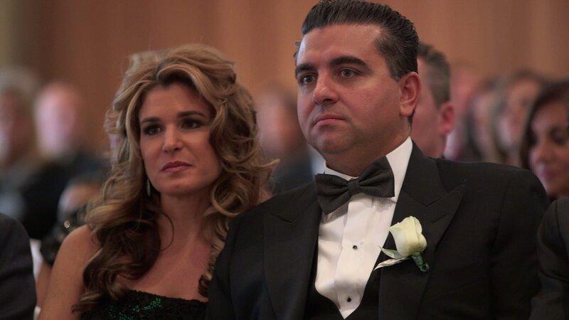 Buddy and Lisa are at the vow renewal. – Bild: International Networks /​ Photobank