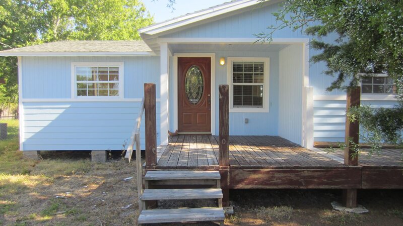 The entrepreneur and mother of a young daughter moves to the small town of Orvieto in Italy, where she wants to open a travel agency. – Bild: HGTV