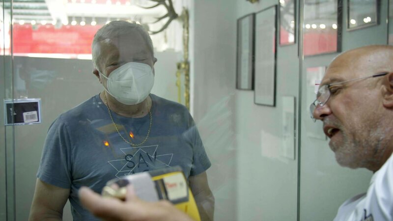 Goldheinz (r,) – Bild: Warner Bros. Discovery