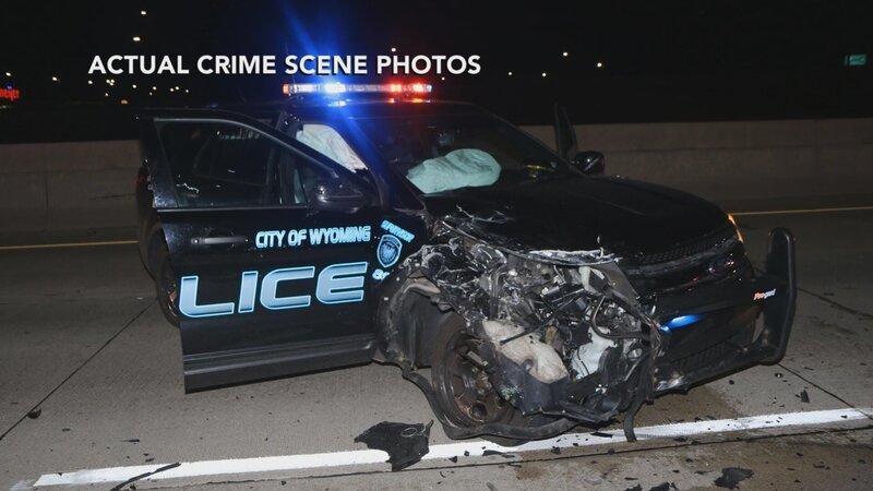 Sgt. DeBoer and Meredith’s police vehicle after incident – Bild: Lion Television, LLC.