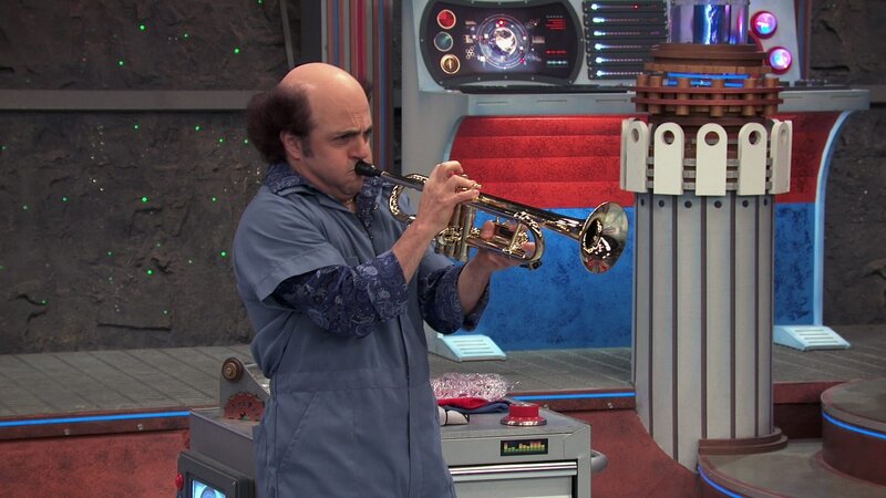 Schwoz (Michael D. Cohen) – Bild: ViacomCBS