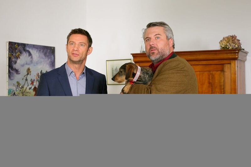 L-R: Sven Hansen (Igor Jeftic) and Anton Stadler (Dieter Fischer) – Bild: Christian A. Rieger – klick /​ Die Verwendung ist nur bei reda /​ ZDF /​ © ZDF/​Christian A. Rieger – klick