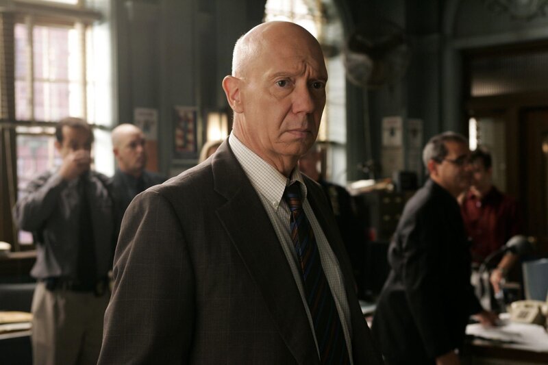 Captain Donald Cragen (Dann Florek) – Bild: Will Hart