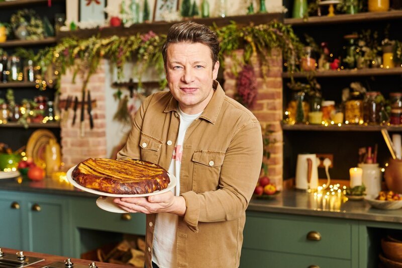 Jamie Oliver – Bild: ORF/​Jamie Oliver Enterprises Ltd./​Paul Stuart