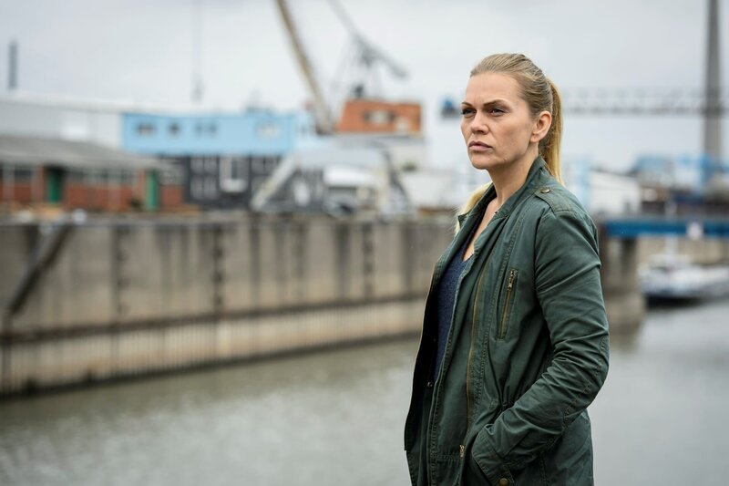 Helen Dorn (Anna Loos) – Bild: Willi Weber /​ ZDF
