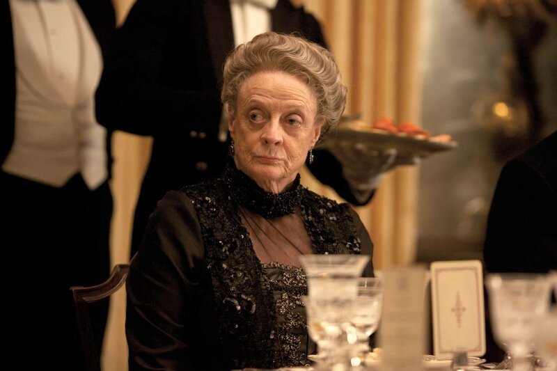 Maggie Smith – Bild: PLURIMEDIA (NBC Universal, Inc.)