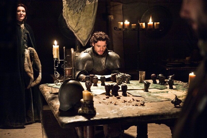 Richard Madden as Rob Stark. – Bild: helen sloan /​ HBO