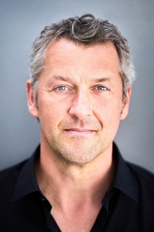 Dirigent Markus Poschner. – Bild: Kaupo Kikkas /​ ORF /​ STARS & TALENTE