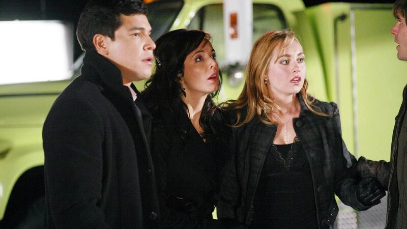 (v.l.): Scott (Nathaniel Arcand), Lou (Michelle Morgan) und Amy (Amber Marshall) – Bild: MG RTL D