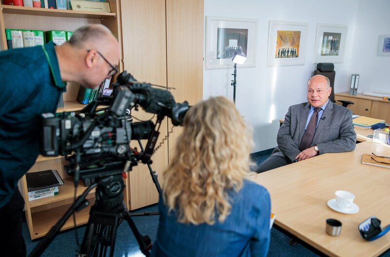 Die Beute der Remmos – Bild: MDR/​Marco Prosch