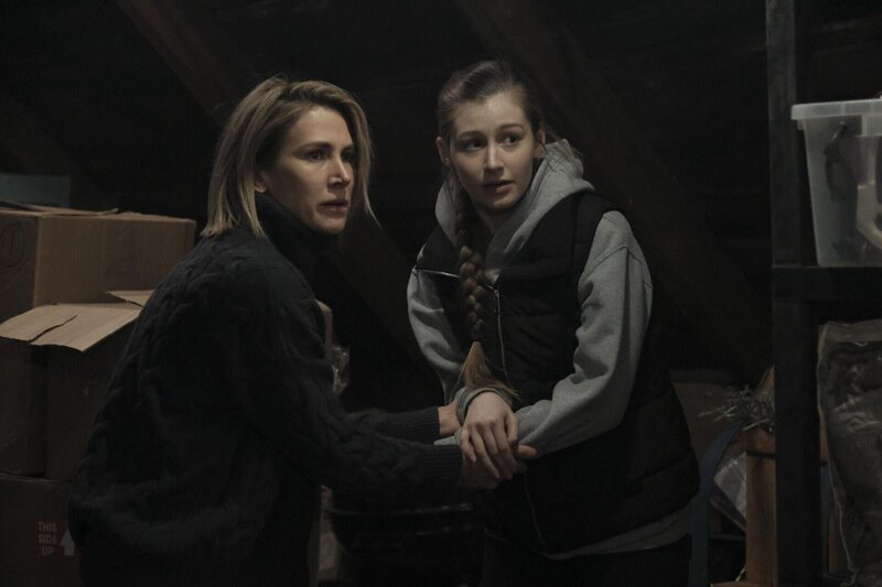 L-R: Mel Carver (Jen Landon), Brook Carver (Tara Redmond van Rees) – Bild: Incendo 2019 Film Productions Inc.