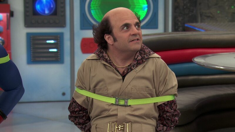 Schwoz (Michael D. Cohen) – Bild: ViacomCBS