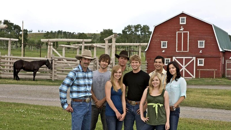 v.l.: Jack (Shaun Johnston), Ty (Graham Wardle), Amy (Amber Marshall), Tim (Chris Potter), Caleb (Kerry James), Mallory (Jessica Amlee), Scott (Nathaniel Arcan, Lou (Michelle Morgan – Bild: MG RTL D