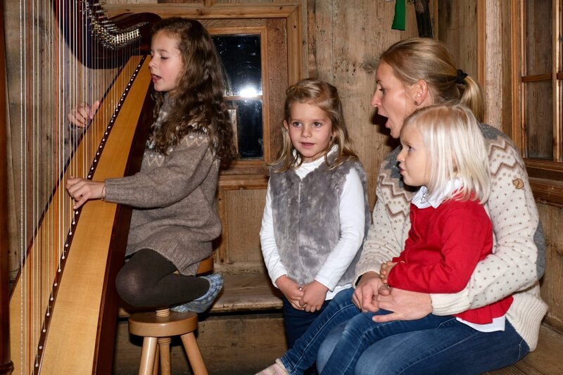 Familie Hölzl. – Bild: ORF/Toni Silberberger Familie Hölzl. – Bild: ORF/Toni Silberberger