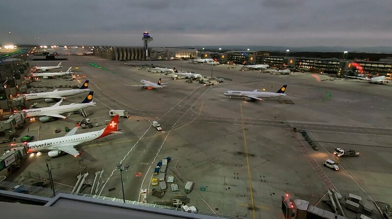 Der Flughafen Frankfurt. – Bild: HR