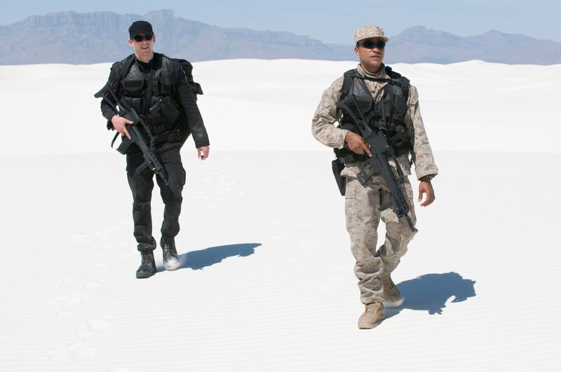 Brian J. Smith; Jamil Walker Smith – Bild: SYFY