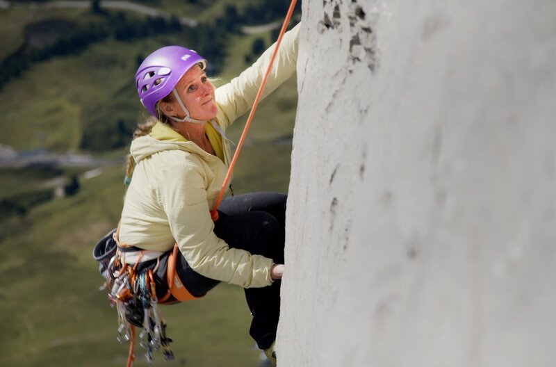 Daniela Jasper auf der spektakulären Route „Nordwestpassage“ in der Eiger-Nordwand. – Bild: SWR