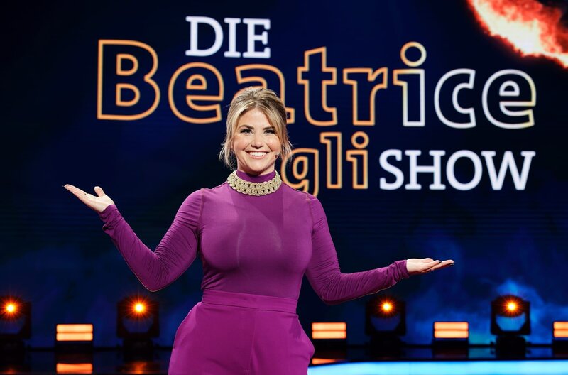 Beatrice Egli präsentiert mit dem SWR eine neue Ausgabe ihrer Musik- und Unterhaltungsshow: „Die Beatrice Egli Show“. – Bild: SWR/​Manfred H. Vogel
