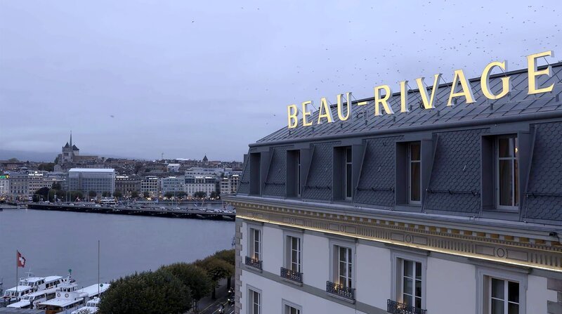 „Hotel-Legenden“ erzählt von Grandhotels als Orten mit Geschichte. Das Beau Rivage am Genfer See hat Geschichte mitgeschrieben. – Bild: BR, RBB, Lona Media