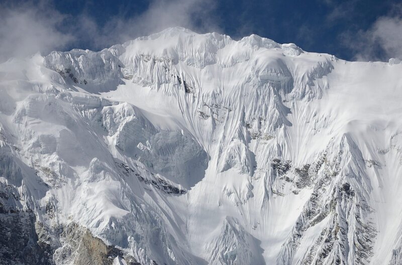 Langtang-Lirung, Grenze zwischen Tibet und Nepal, Himalaya Hauptkamm. – Bild: phoenix/​ZDF/​Klaus Feichtenberger