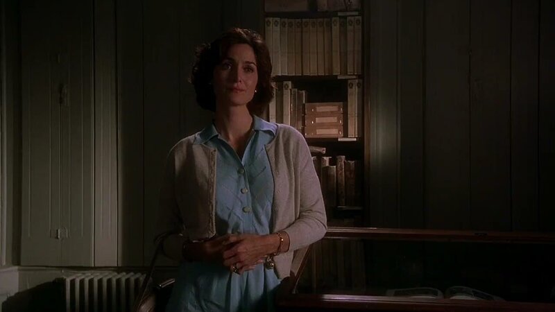 Caroline Clairmont (Carrie-Anne Moss) – Bild: ATV II Caroline Clairmont (Carrie-Anne Moss) – Bild: ATV II
