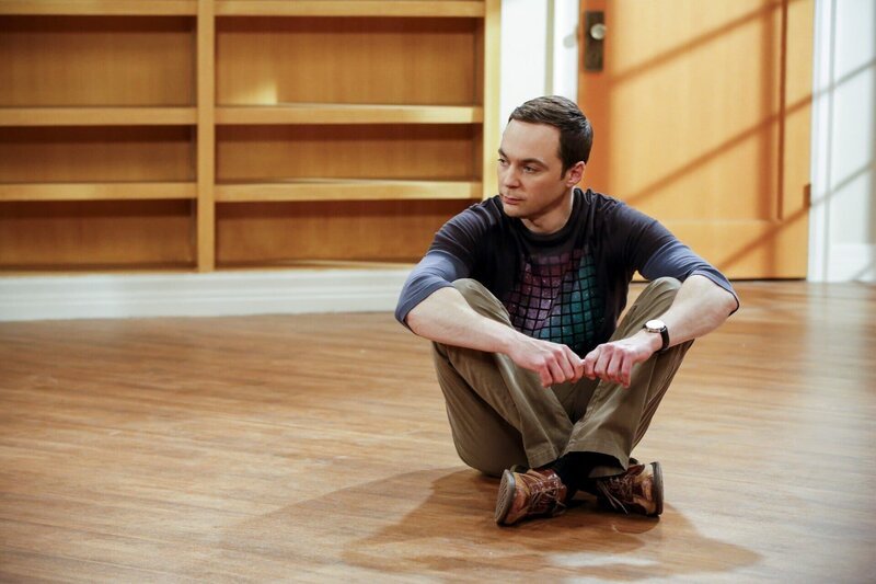 Dass Colonel Williams ihn beim Air Force Projekt ausgestochen hat, wurmt Sheldon (Jim Parsons) ganz schön … – Bild: 2016 Warner Brothers