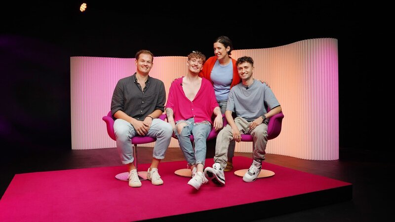 Deep Dating Ähnlichkeit oder Gegensätze: Was ist besser für eine Beziehung? Staffel 2 Folge 10 Alex, Robin, Gülsha, David. – Bild: SRF