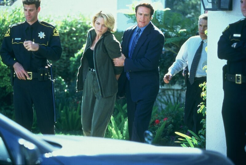Shelby Turner (Shawn Huff, l.); Steve Sloan (Barry Van Dyke, r.) – Bild: MMXVII CBS Broadcasting Inc. Lizenzbild frei