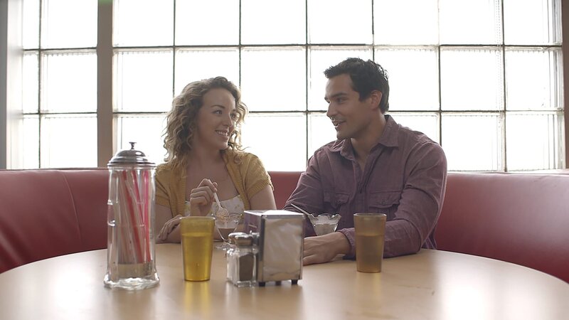 The early days of Ashlee and Emmett’s relationship are tender and wholesome. – Bild: Investigation Discovery /​ Discovery Communications