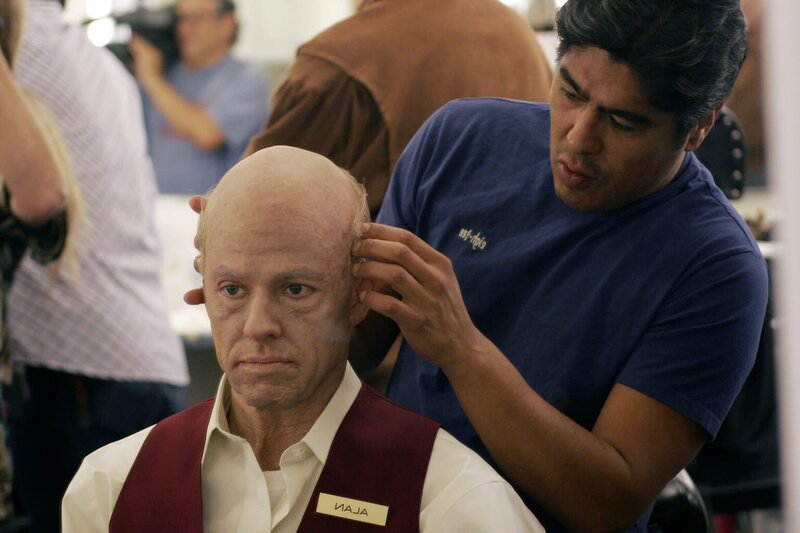 Bei den Dreharbeiten zu „Der alte Alan“ – Bild: Warner Brothers Entertainment Inc. Bei den Dreharbeiten zu „Der alte Alan“ – Bild: Warner Brothers Entertainment Inc.