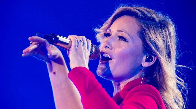 Von den Anfängen der Volksmusik bis zum heutigen Popsong, deutschsprachige Musik hat Melodien für Millionen hervorgebracht. Die Kulthits-Countdown Show „Von Conny Froboess bis Campino“ feiert genau diese Songs, mischt alle Genres. 30 Songs und ein Wiedersehen mit Schlagergrößen, Rappern und Entertainern aus den vergangenen Jahrzehnten wie Conny Froboess, Drafi Deutscher und Freddy Quinn, aber auch Begegnungen mit den Popmusikern und Musikerinnen der Gegenwart wie Mark Forster, Helene Fischer oder den Toten Hosen. Ein unterhaltsamer Countdown, eine Zeitreise durch unsere besten deutschsprachigen Songs – seit den 60er Jahren bis heute. – Bild: WDR/​dpa/​Philipp von Ditfurth