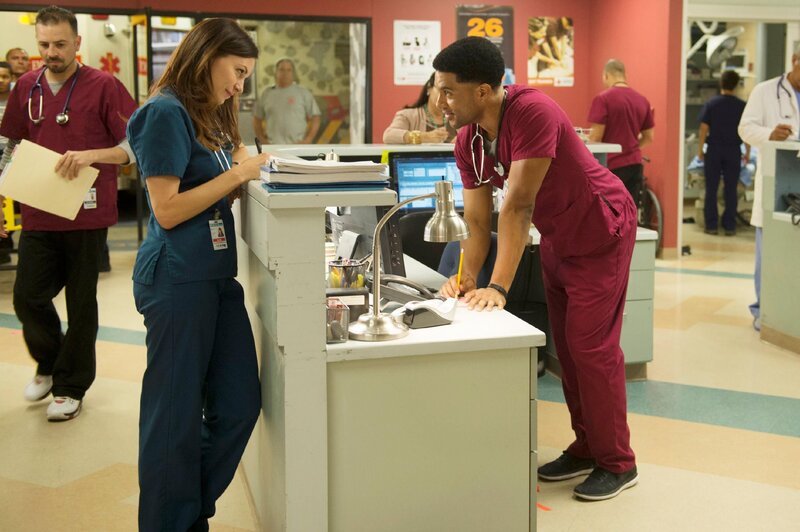 Jordan Alexander (Jill Flint), Kenny Fournette (JR Lemon) +++ – Bild: RTL /​ © NBC Universal Media