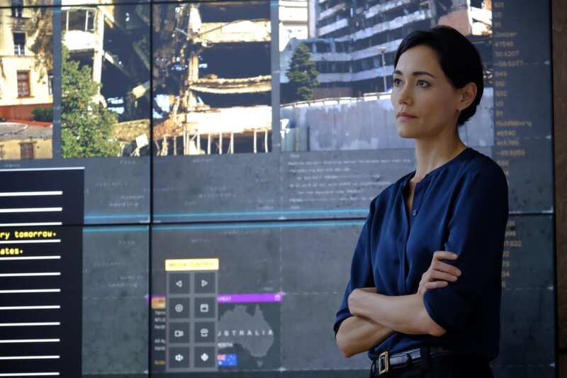 Die leitende Direktorin der Sondereinheit „Department of External Services“, Patricia Thornton (Sandrine Holt), hat einen neuen Auftrag für ihr Team. – Bild: 2016 CBS Broadcasting, Inc. All Rights Reserved /​ Guy D’Alema