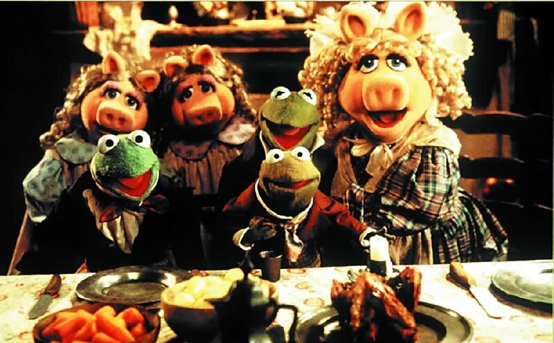 Miss Piggy (r.) – Bild: ORF (FS1/FS2) Miss Piggy (r.) – Bild: ORF (FS1/FS2)