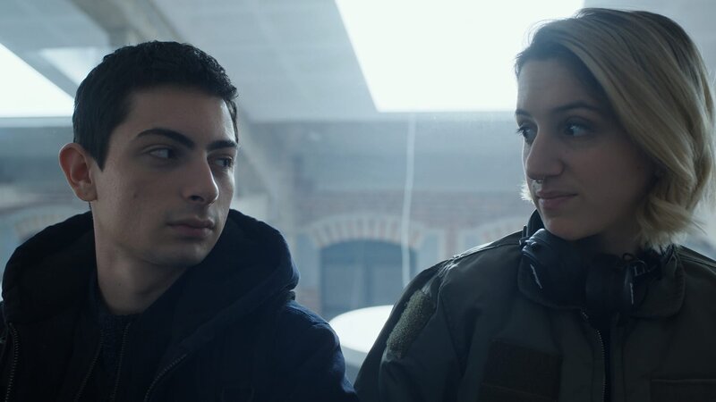 Lux (Théo Fernandez) und Charlie (Aloïse Sauvage). – Bild: SILEX FILMS