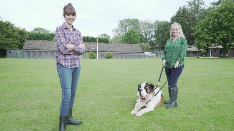 Victoria Stilwell (l.) – Bild: Ricochet LTD