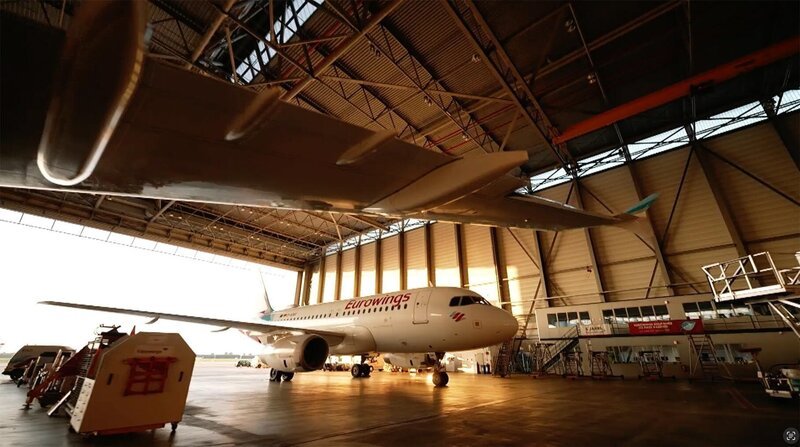 In der Wartungshalle von Eurowings in Düsseldorf sorgt die Crew jede Nacht für die Sicherheit der Fluggäste und der Crew. +++ Die Verwendung des sendungsbezogenen Materials ist nur mit dem Hinweis und Verlinkung auf RTL+ gestattet. +++ – Bild: RTL /​ Jürgen Thelen
