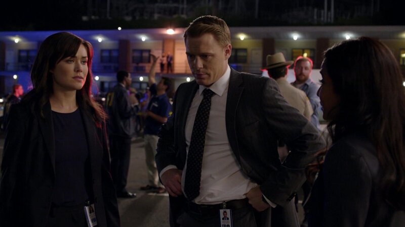 Elizabeth Keen (Megan Boone) und Donald Ressler (Diego Klattenhoff) – Bild: AXN Black