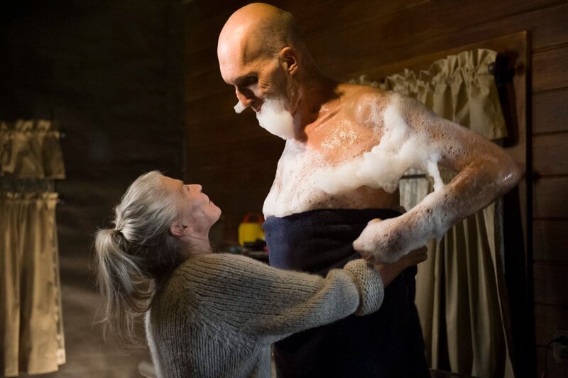 Phyllis Somerville (Skye Kincaid), Carel Struycken (Matthew Kincaid) – Bild: Virginia Sherwood/​Sony Pictures Television/​NBC