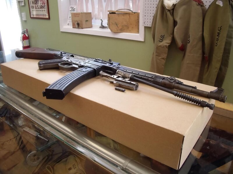 A World War II gun. – Bild: National Geographic Society