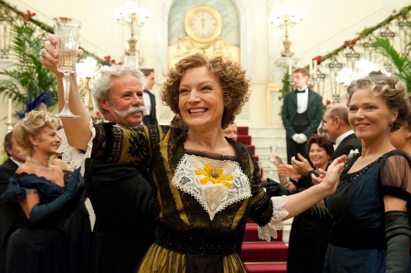 Marion Mitterhammer as Donna Vittoria – Bild: Servus TV